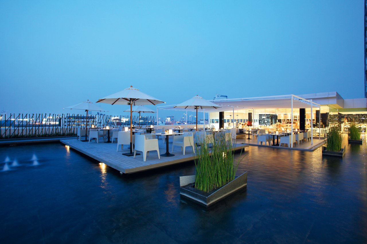 Centara Watergate & Peace Resort
