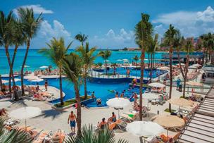 Excalibur Hotel & Casino and Hotel Riu Cancun